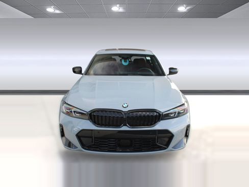 New 2026 BMW 330i Sedan w/ M Sport Package image 6