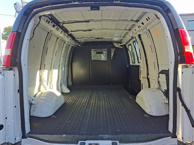 Used 2018 GMC Savana 2500 w/ Driver Convenience Package RWD image 28