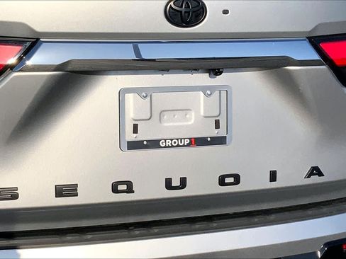 Used 2024 Toyota Sequoia Limited AWD/4WD image 31