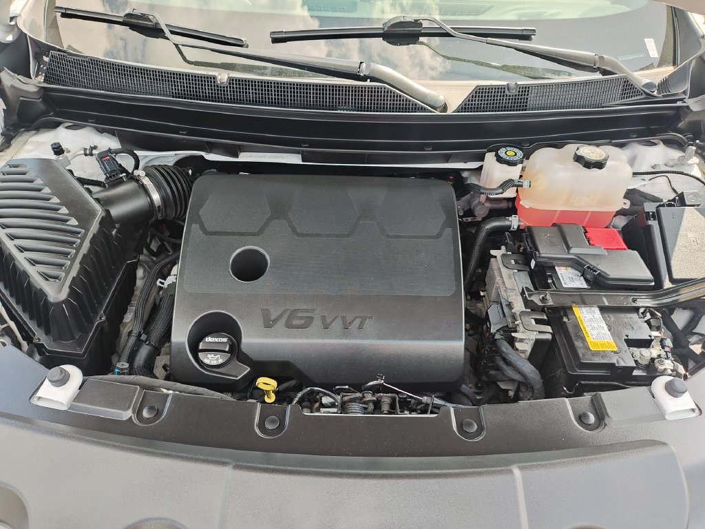 Used 2023 Chevrolet Traverse LT FWD image 27