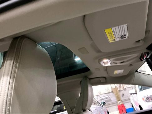 Used 2020 Volvo V60 T5 Cross Country w/ Protection Package image 14