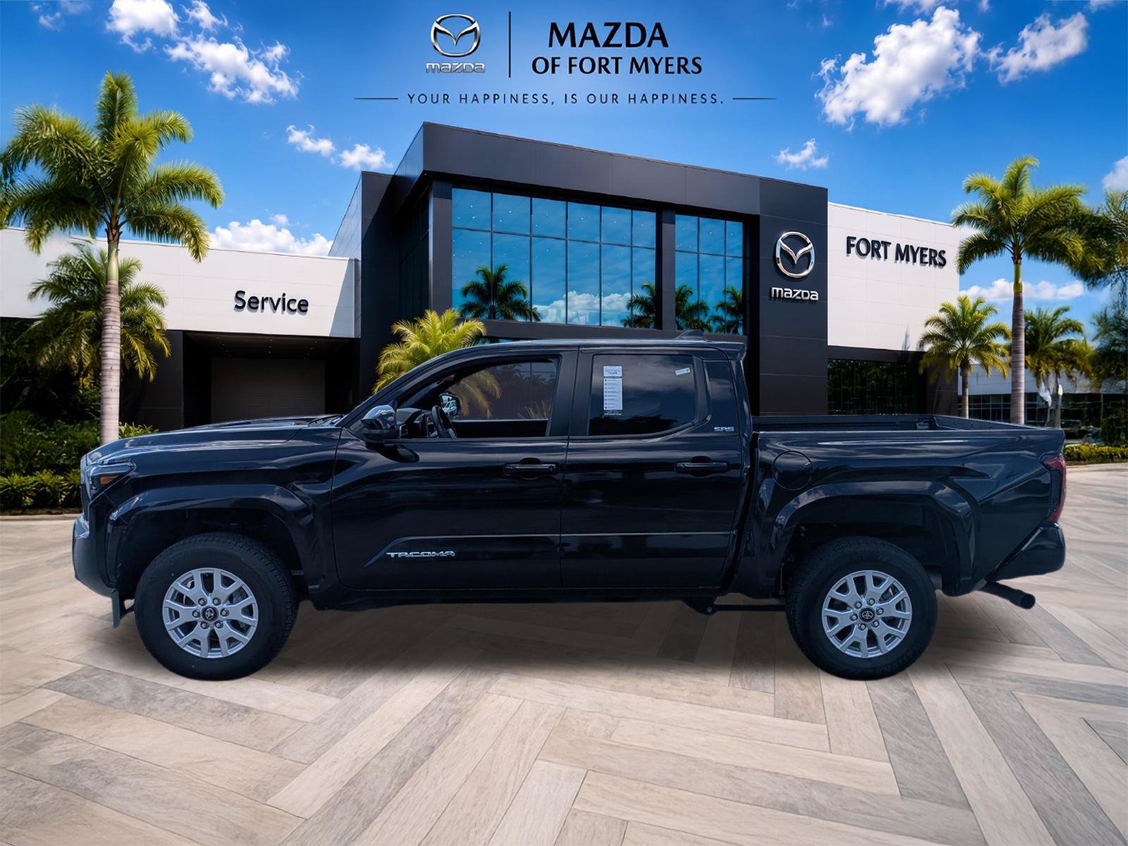 Used 2024 Toyota Tacoma SR5 AWD/4WD image 7