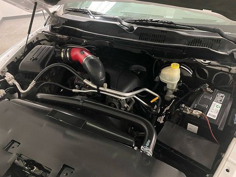 Used 2015 RAM 1500 Express image 16