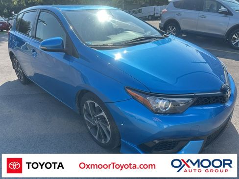 Used 2017 Toyota Corolla iM FWD image 1