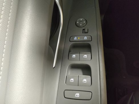 Used 2024 Hyundai Elantra SE FWD image 27