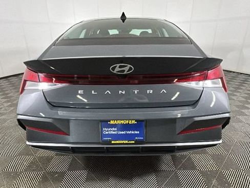 Certified 2024 Hyundai Elantra SEL FWD image 3