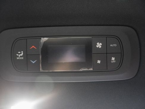 New 2026 Chrysler Pacifica Select image 34