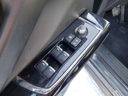 Used 2023 MAZDA CX-9 Touring image 17