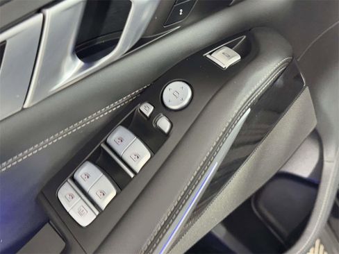Used 2023 BMW X7 M60i w/ Executive Package image 18