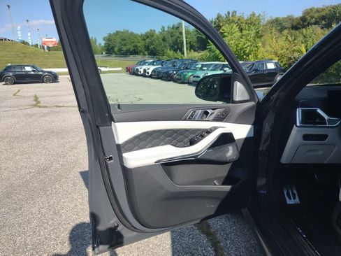 New 2026 BMW X5 M Competition w/ Executive Package image 9