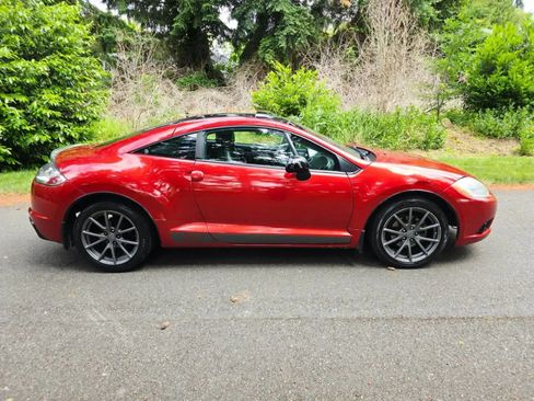 Used 2012 Mitsubishi Eclipse FWD image 6