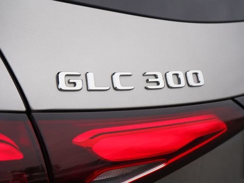Certified 2024 Mercedes-Benz GLC 300 image 14