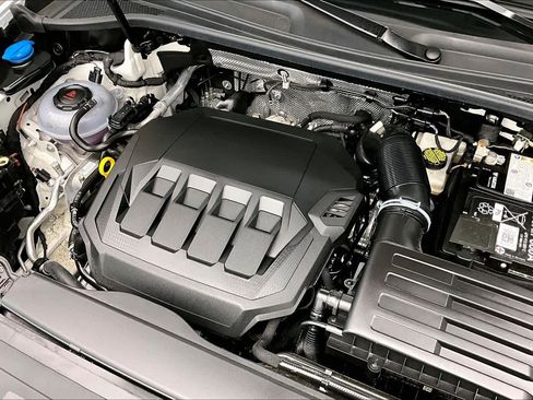 Certified 2025 Audi Q3 2.0T Premium Plus w/ Premium Plus Package image 31