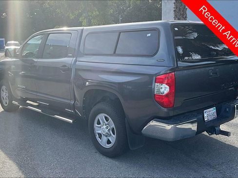 Used 2017 Toyota Tundra SR5 w/ SR5 Upgrade Package RWD image 6