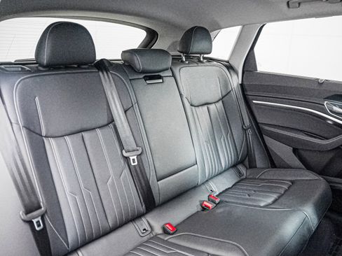 Certified 2024 Audi Q8 e-tron Prestige w/ Prestige Package image 14