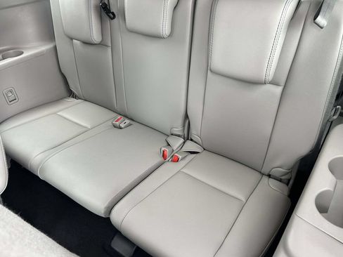 Used 2018 Toyota Highlander XLE AWD/4WD image 20