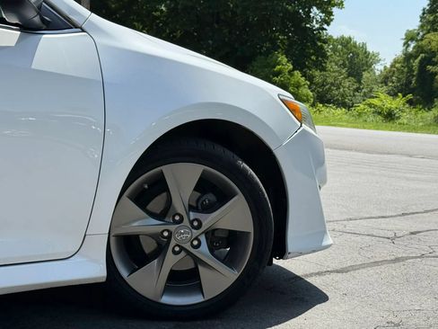 Used 2012 Toyota Camry SE FWD image 46
