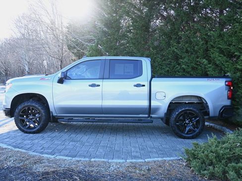 Used 2024 Chevrolet Silverado 1500 LT Trail Boss image 2