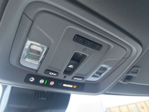 Used 2024 Chevrolet Silverado 1500 LT image 20