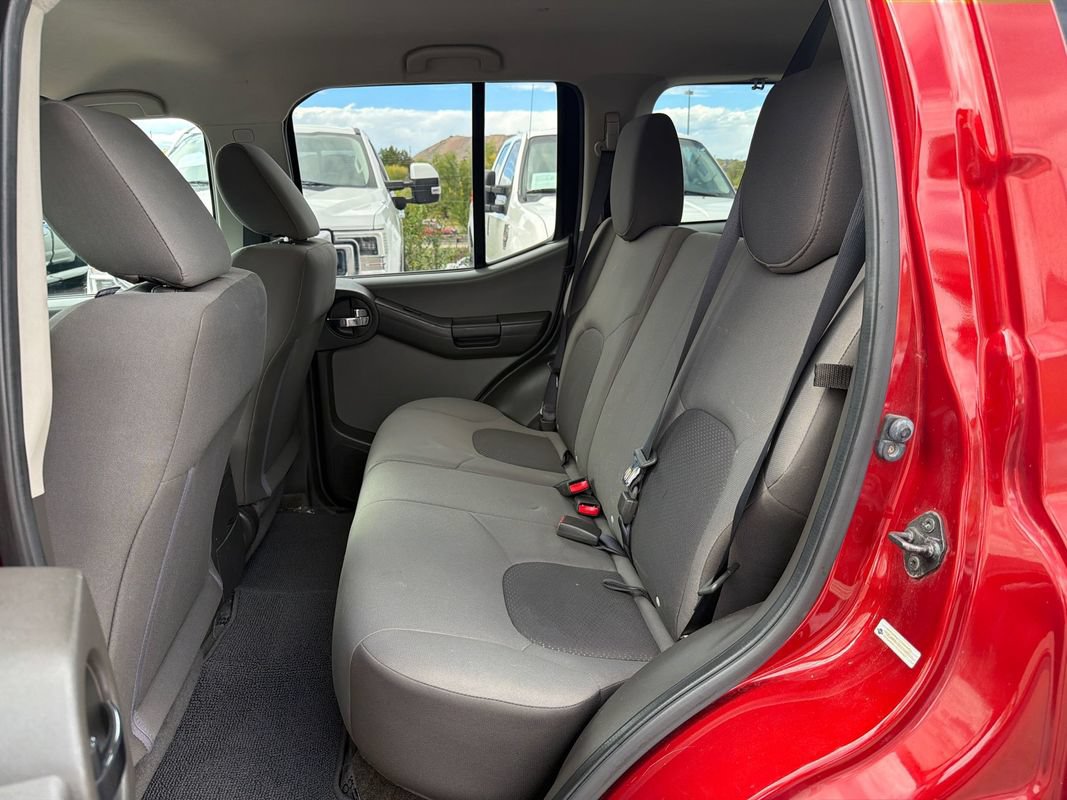 Used 2012 Nissan Xterra 4WD image 13
