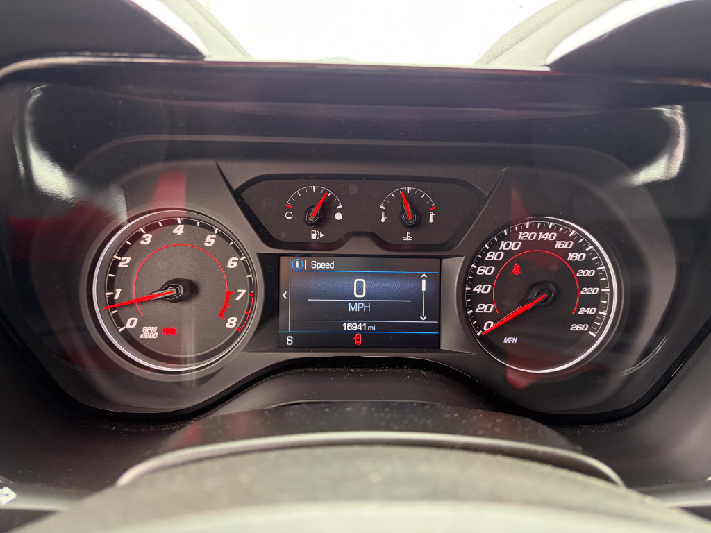Used 2023 Chevrolet Camaro LT RWD image 27