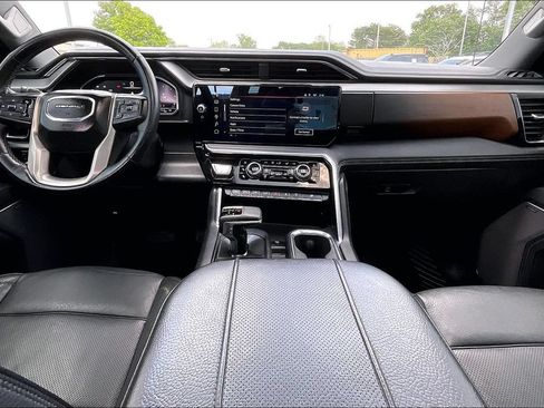 Used 2023 GMC Sierra 1500 Denali w/ Denali Reserve Package AWD/4WD image 19