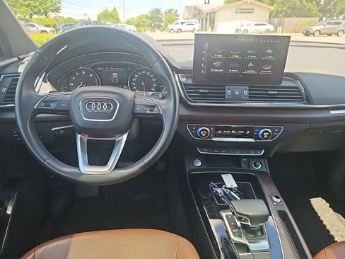 Used 2021 Audi Q5 2.0T Premium AWD/4WD image 2