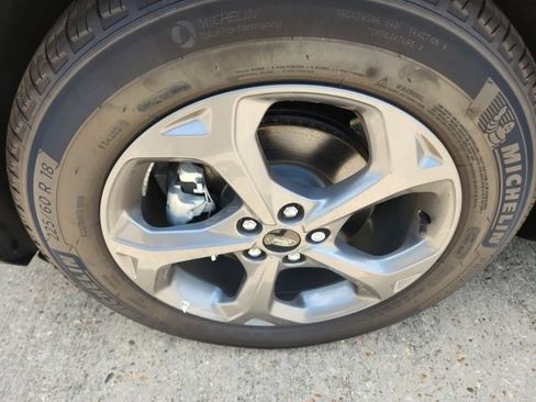 Used 2025 Ford Escape Active FWD image 12