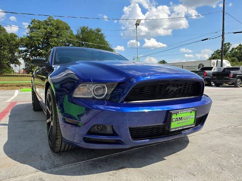 Used 2013 Ford Mustang Coupe RWD image 4