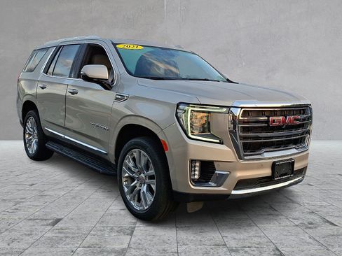 Certified 2021 GMC Yukon SLT w/ SLT Luxury Plus Package AWD/4WD image 3
