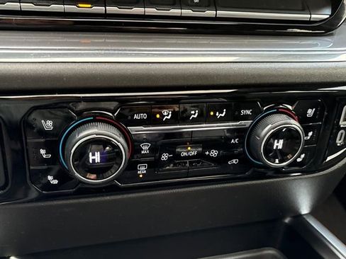 Used 2024 Chevrolet Silverado 3500 High Country w/ High Country Premium Package image 20