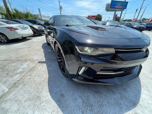 Used 2018 Chevrolet Camaro LT w/ RS Package RWD image 9