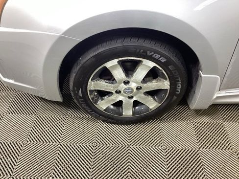 Used 2012 Nissan Sentra 2.0 SR w/ Special Edition Pkg image 8