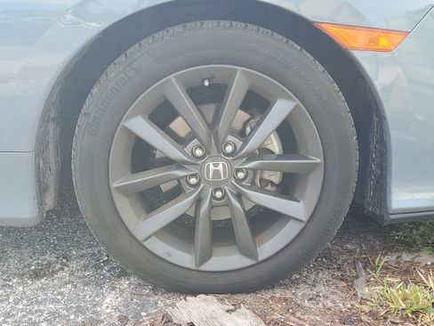 Used 2021 Honda Civic EX image 3