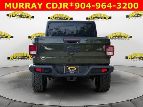 Used 2022 Jeep Gladiator Sport image 4
