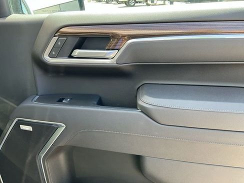 Used 2025 Chevrolet Silverado 1500 RST image 26
