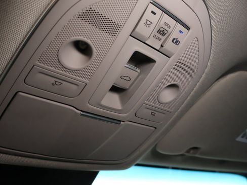 Used 2015 Hyundai Genesis 3.8 w/ Option Group 03 image 22