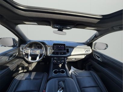 Used 2021 GMC Yukon SLT w/ SLT Premium Package