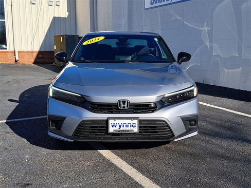Used 2024 Honda Civic Sport image 2