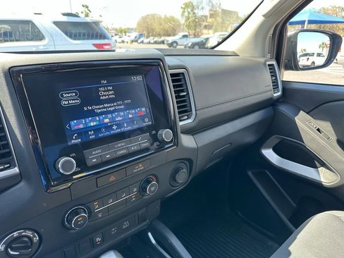 Used 2023 Nissan Frontier SV w/ Technology Package image 15