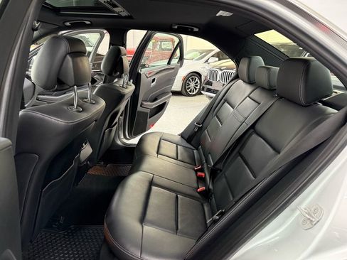 Used 2014 Mercedes-Benz E 350 4MATIC Sedan image 14