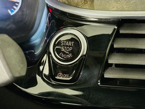 Used 2019 BMW M550i xDrive w/ Premium Package image 20