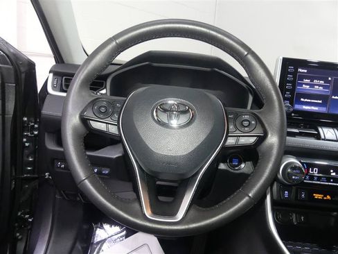Used 2021 Toyota RAV4 XLE w/ Convenience Package AWD/4WD image 30