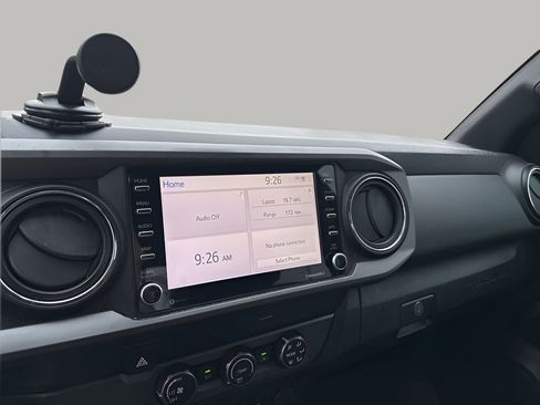 Used 2020 Toyota Tacoma TRD Off-Road image 30