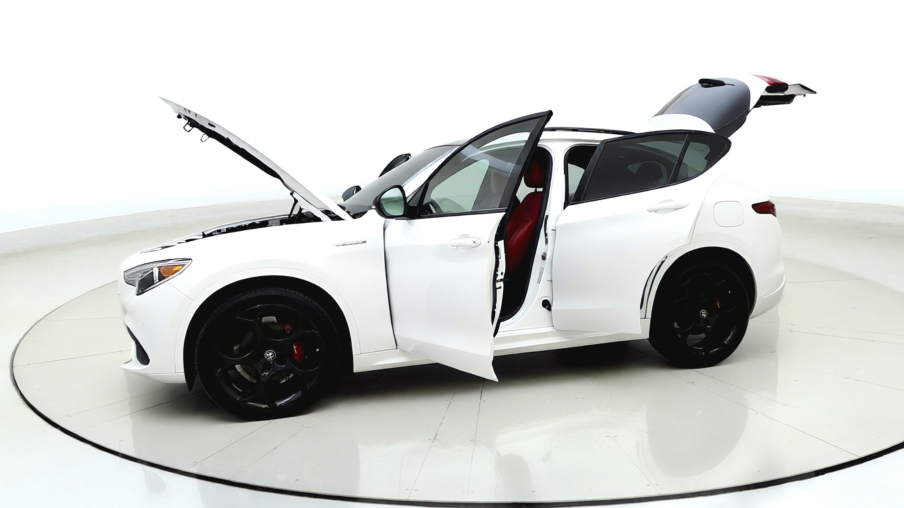 Used 2022 Alfa Romeo Stelvio Veloce AWD/4WD image 11