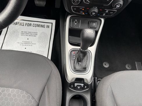 Used 2018 Jeep Compass Sport w/ Tech Group FWD image 30