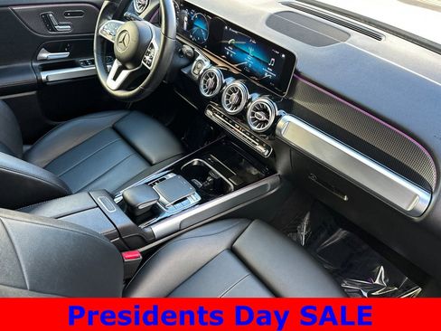 Used 2020 Mercedes-Benz GLB 250 4MATIC image 17