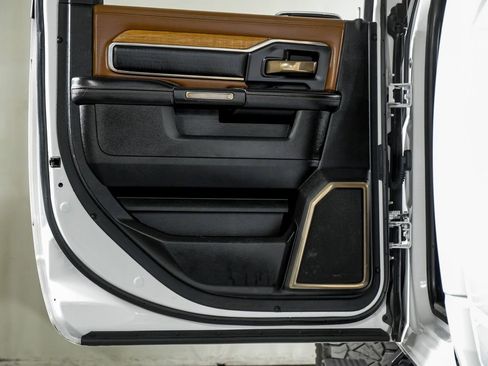 Used 2019 RAM 2500 Limited image 37