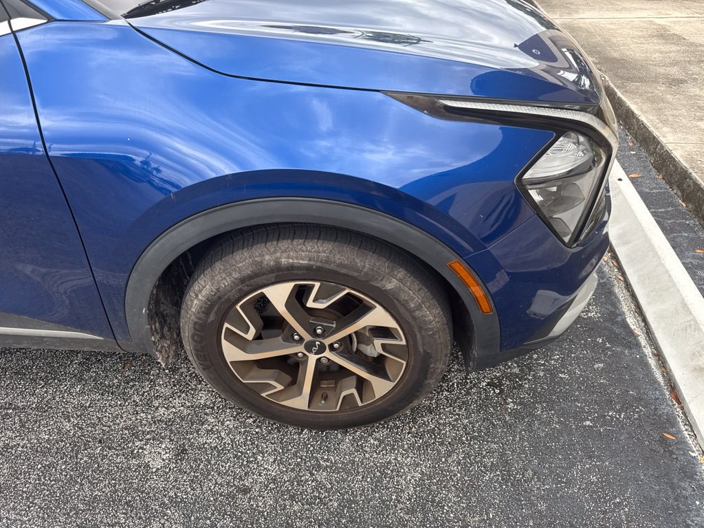 Used 2023 Kia Sportage EX FWD image 4