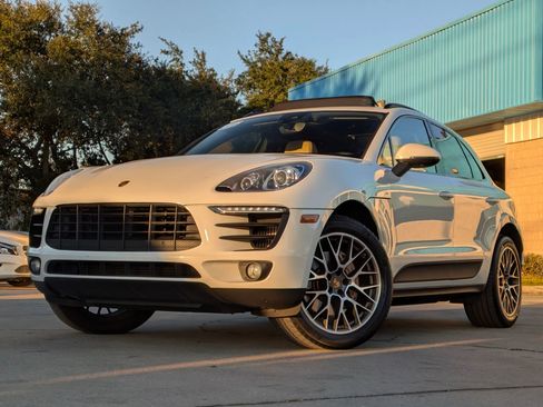 Used 2017 Porsche Macan S image 24